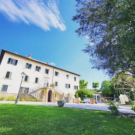 Hotel & Cortona