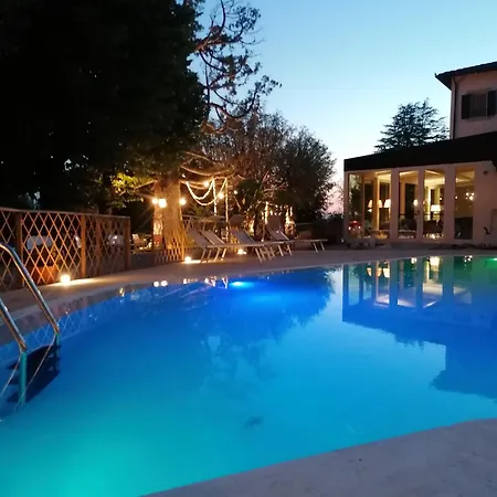 & Hotel Cortona
