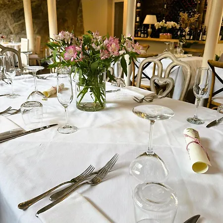 & 4* Cortona
